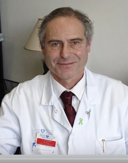 Docteur Rhumatologue Joshua
